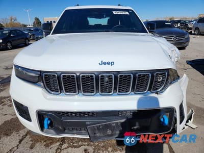Piąte zdjęcie samochodu w środku: 2023 JEEP GRAND CHEROKEE OVERLAND 4XE VIN:1C4RJYD64P8785569 - miniatura