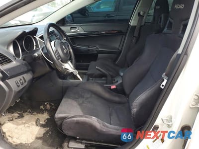 Zdjęcie 7 z 11 samochodu: 2014 MITSUBISHI LANCER EVOLUTION GSR VIN:JA32W8FV8EU017054 - miniatura