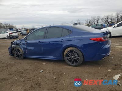 Drugie zdjęcie samochodu z przodu: 2025 TOYOTA CAMRY XSE VIN:4T1DAACKXSU064586 - miniatura