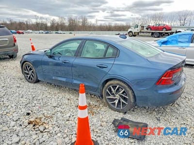 Drugie zdjęcie samochodu z przodu: 2019 VOLVO S60 T6 MOMENTUM VIN:7JRA22TK0KG004844 - miniatura