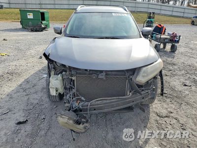 Piąte zdjęcie samochodu w środku: 2016 NISSAN ROGUE S VIN:KNMAT2MT2GP627800 - miniatura