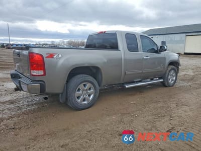 Trzecie zdjęcie samochodu z tyłu: 2013 GMC SIERRA K1500 SLE VIN:1GTR2VE74DZ299756 - miniatura