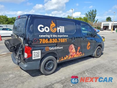 Trzecie zdjęcie samochodu z tyłu: 2017 NISSAN NV200 DELIVERY VAN VIN:3N6CM0KN0HK717686 - miniatura