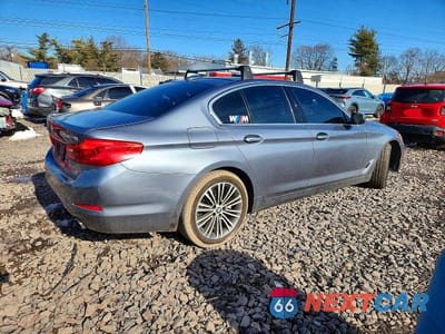 Trzecie zdjęcie samochodu z tyłu: 2018 BMW 530 XI VIN:WBAJA7C51JWA71322 - miniatura