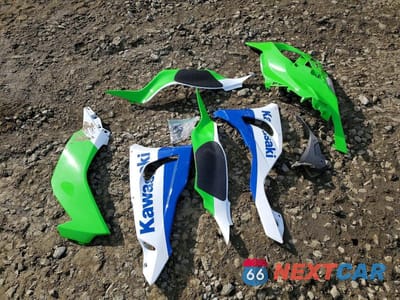 Zdjęcie 9 z 10 samochodu: 2024 KAWASAKI ZX636 K VIN:JKBZXJJ13RA007618 - miniatura