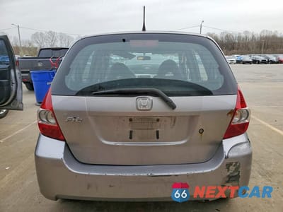 Zdjęcie 6 z 12 samochodu: 2008 HONDA FIT VIN:JHMGD37428S068862 - miniatura