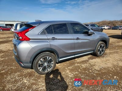 Trzecie zdjęcie samochodu z tyłu: 2018 MITSUBISHI ECLIPSE CROSS SE VIN:JA4AT5AA1JZ045536 - miniatura