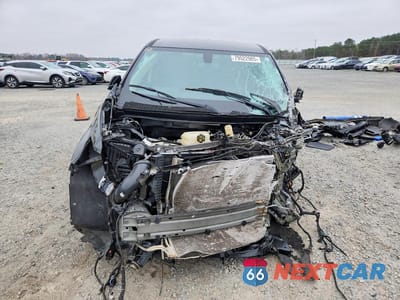 Piąte zdjęcie samochodu w środku: 2019 CHEVROLET TRAVERSE LS VIN:1GNERFKW2KJ266494 - miniatura