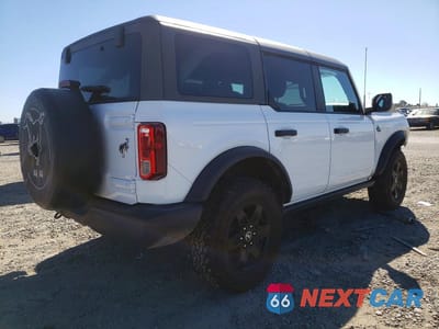 Trzecie zdjęcie samochodu z tyłu: 2024 FORD BRONCO BLACK DIAMOND VIN:1FMEE1BP7RLA77768 - miniatura