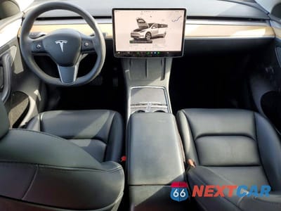 Zdjęcie 8 z 11 samochodu: 2023 TESLA MODEL Y VIN:7SAYGDEF7PA048965 - miniatura