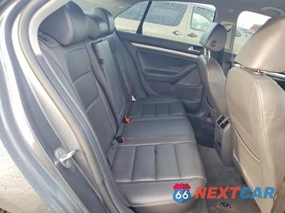 Zdjęcie 10 z 11 samochodu: 2006 VOLKSWAGEN JETTA 2.5 VIN:3VWRF71K16M818676 - miniatura