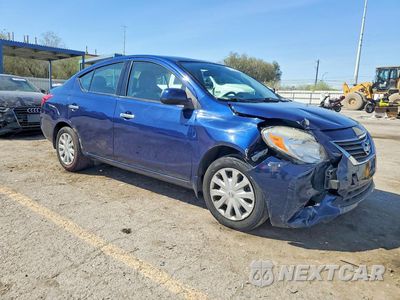 Czwarte zdjęcie samochodu z boku: 2014 NISSAN VERSA 1.6 SV VIN:3N1CN7AP1EL867388 - miniatura