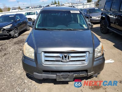 Piąte zdjęcie samochodu w środku: 2007 HONDA PILOT EXL VIN:5FNYF18647B006279 - miniatura