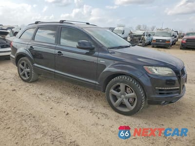 Czwarte zdjęcie samochodu z boku: 2015 AUDI Q7 PREMIUM PLUS VIN:WA1LGAFE1FD026491 - miniatura