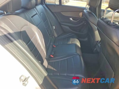 Zdjęcie 10 z 12 samochodu: 2019 MERCEDES-BENZ C 300 4MATIC VIN:55SWF8EB3KU302788 - miniatura