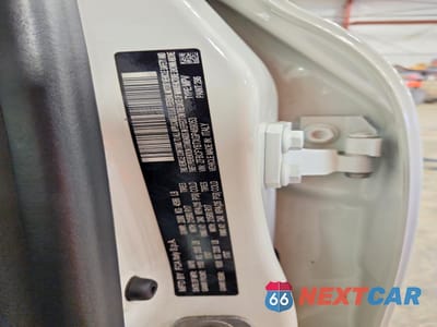 Zdjęcie 13 z 14 samochodu: 2016 FIAT 500X EASY VIN:ZFBCFYBTXGP469053 - miniatura