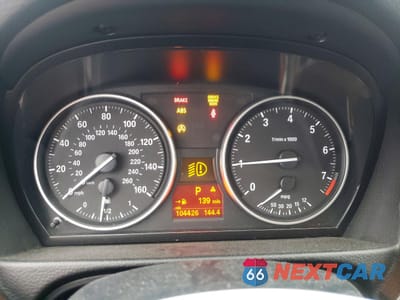 Zdjęcie 9 z 12 samochodu: 2011 BMW 328 XI VIN:WBAPK7C54BA819564 - miniatura