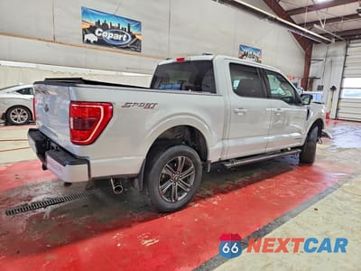 Trzecie zdjęcie samochodu z tyłu: 2023 FORD F150 SUPERCREW VIN:1FTFW1ED0PFC94341 - miniatura