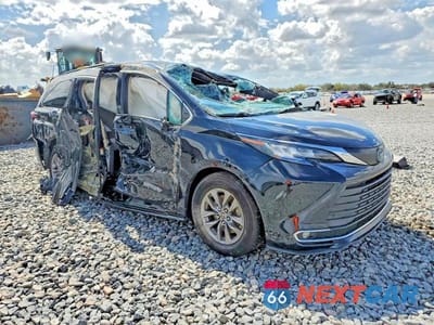 Czwarte zdjęcie samochodu z boku: 2022 TOYOTA SIENNA XLE 8-PASSENGER VIN:5TDYRKEC6NS105265 - miniatura