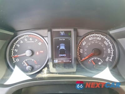 Zdjęcie 9 z 12 samochodu: 2020 TOYOTA TACOMA SR VIN:5TFAX5GN8LX187739 - miniatura