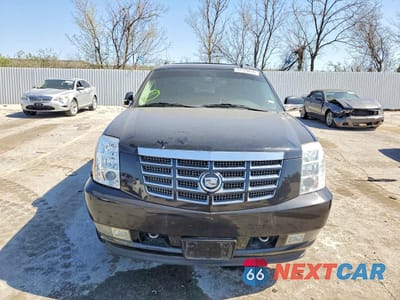 Piąte zdjęcie samochodu w środku: 2010 CADILLAC ESCALADE ESV PREMIUM VIN:1GYUKJEF5AR196314 - miniatura