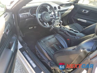 Zdjęcie 8 z 11 samochodu: 2020 FORD MUSTANG VIN:1FA6P8TH5L5173502 - miniatura