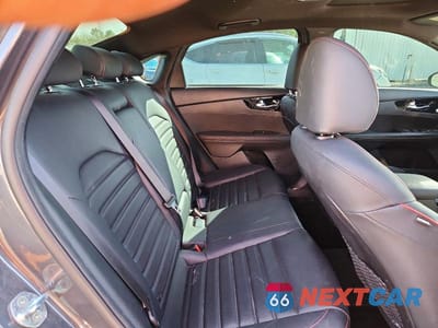 Zdjęcie 10 z 11 samochodu: 2023 KIA FORTE GT VIN:3KPF44AC1PE502581 - miniatura