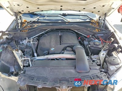 Zdjęcie 12 z 14 samochodu: 2015 BMW X5 SDRIVE35I VIN:5UXKR2C54F0H40467 - miniatura