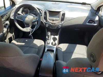 Zdjęcie 8 z 12 samochodu: 2017 CHEVROLET CRUZE LT VIN:1G1BE5SM7H7226443 - miniatura