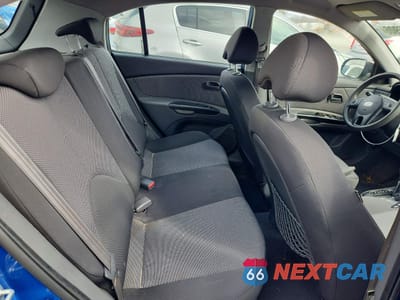 Zdjęcie 10 z 12 samochodu: 2010 KIA RIO5 LX VIN:KNADH5A38A6666440 - miniatura