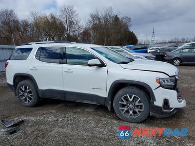 Czwarte zdjęcie samochodu z boku: 2021 GMC ACADIA VIN:1GKKNRLS8MZ165201 - miniatura