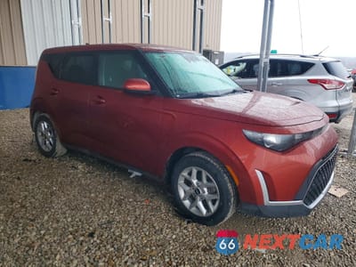 Czwarte zdjęcie samochodu z boku: 2023 KIA SOUL LX VIN:KNDJ23AU4P7860969 - miniatura
