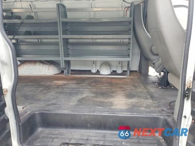 Zdjęcie 11 z 13 samochodu: 2010 CHEVROLET EXPRESS 2500 CARGO UTILITY / SERVICE VAN VIN:1GCZGFBA8A1152079 - miniatura