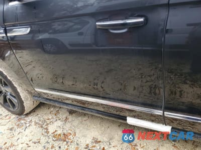 Zdjęcie 13 z 14 samochodu: 2023 LINCOLN NAVIGATOR RESERVE VIN:5LMJJ2LGXPEL10846 - miniatura