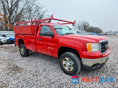 Czwarte zdjęcie samochodu z boku: 2013 GMC SIERRA C2500 HEAVY DUTY VIN:1GT01ZCG4DF243839 - miniatura