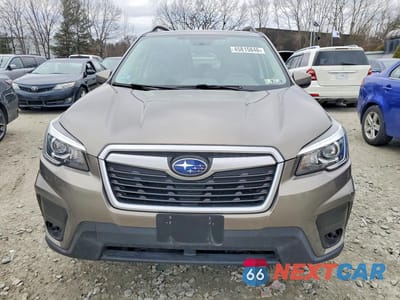 Piąte zdjęcie samochodu w środku: 2019 SUBARU FORESTER PREMIUM VIN:JF2SKAGC6KH457264 - miniatura