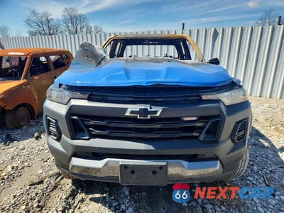 Piąte zdjęcie samochodu w środku: 2025 CHEVROLET COLORADO TRAIL BOSS VIN:1GCPTEEK0S1221138 - miniatura