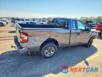Trzecie zdjęcie samochodu z tyłu: 2006 FORD F150 VIN:1FTRF12206KB41996 - miniatura