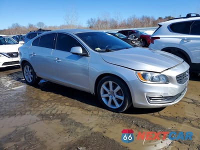 Czwarte zdjęcie samochodu z boku: 2016 VOLVO S60 PREMIER VIN:YV1612TK7G2404518 - miniatura
