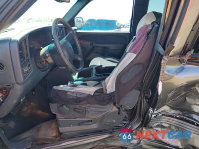 Zdjęcie 7 z 11 samochodu: 1999 CHEVROLET SILVERADO C1500 VIN:1GCEC19T5XE241467 - miniatura