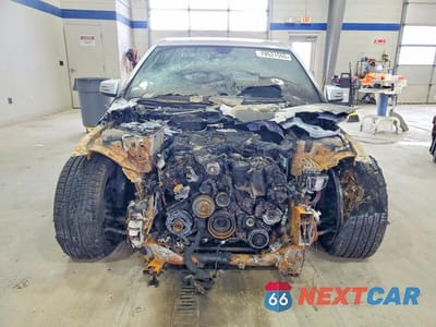 Piąte zdjęcie samochodu w środku: 2010 MERCEDES-BENZ E 350 VIN:WDDHF5GB3AA228422 - miniatura