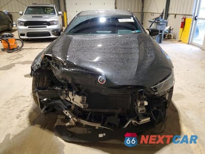 Piąte zdjęcie samochodu w środku: 2023 BMW M8 VIN:WBSGV0C01PCK32961 - miniatura