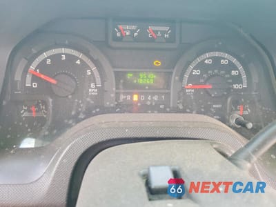 Zdjęcie 8 z 10 samochodu: 2017 FORD E450 VIN:1FDFE4FS2HDC49198 - miniatura