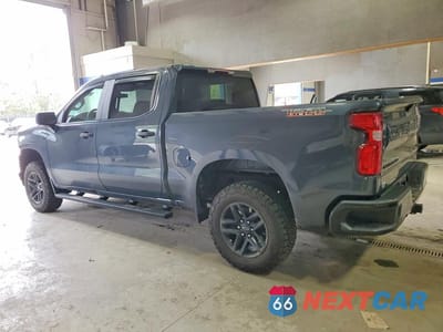 Drugie zdjęcie samochodu z przodu: 2021 CHEVROLET SILVERADO K1500 TRAIL BOSS CUSTOM VIN:1GCPYCEL3MZ348307 - miniatura