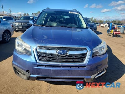 Piąte zdjęcie samochodu w środku: 2017 SUBARU FORESTER 2.5I TOURING VIN:JF2SJAWC1HH528674 - miniatura