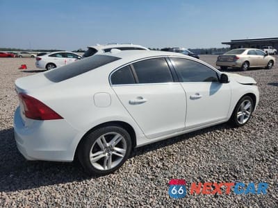 Trzecie zdjęcie samochodu z tyłu: 2014 VOLVO S60 T5 VIN:YV1612FS2E2289528 - miniatura