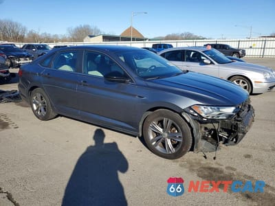 Czwarte zdjęcie samochodu z boku: 2020 VOLKSWAGEN JETTA S VIN:3VWC57BU7LM087580 - miniatura