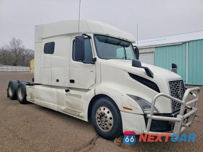 2019 VOLVO VNL SEMI TRUCK 4V4NC9EH1KN197237 - główne zdjęcie licytacji z USA - miniatura