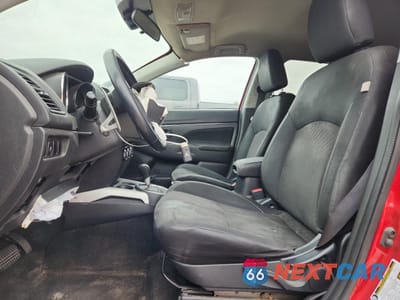 Zdjęcie 7 z 15 samochodu: 2014 MITSUBISHI OUTLANDER SPORT SE VIN:4A4AP4AU7EE012707 - miniatura