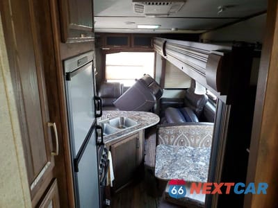 Zdjęcie 6 z 10 samochodu: 2017 KEYSTONE COUGAR CAMPER VIN:4YDF26R20HV501655 - miniatura